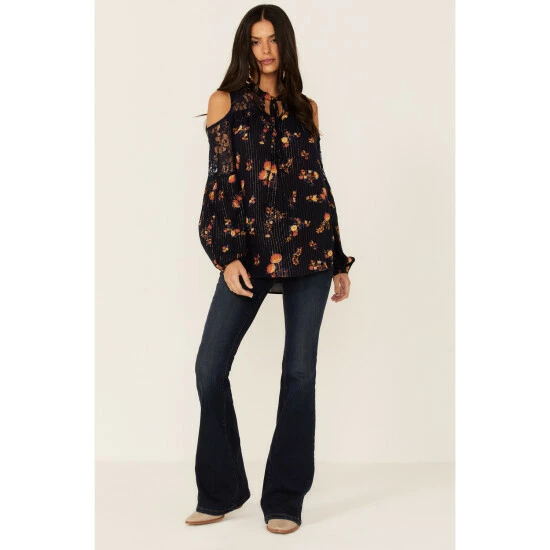 Buy โ Miss Me ๐ฉ Women's Cold Shoulder Long Sleeve Floral Top Navy ๐ 4 Buy โ Miss Me ๐ฉ Women's Cold Shoulder Long Sleeve Floral Top Navy ๐ - Image 2