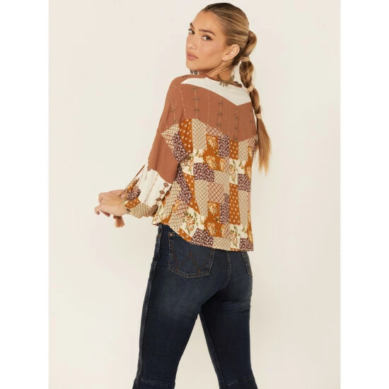 Wholesale ๐งจ Miss Me ๐ฉ Woman's Brown Mixed Media Embroidered Flowy Blouse For ๐ฉ Women โญ 5 Wholesale ๐งจ Miss Me ๐ฉ Woman's Brown Mixed Media Embroidered Flowy Blouse For ๐ฉ Women โญ - Image 3